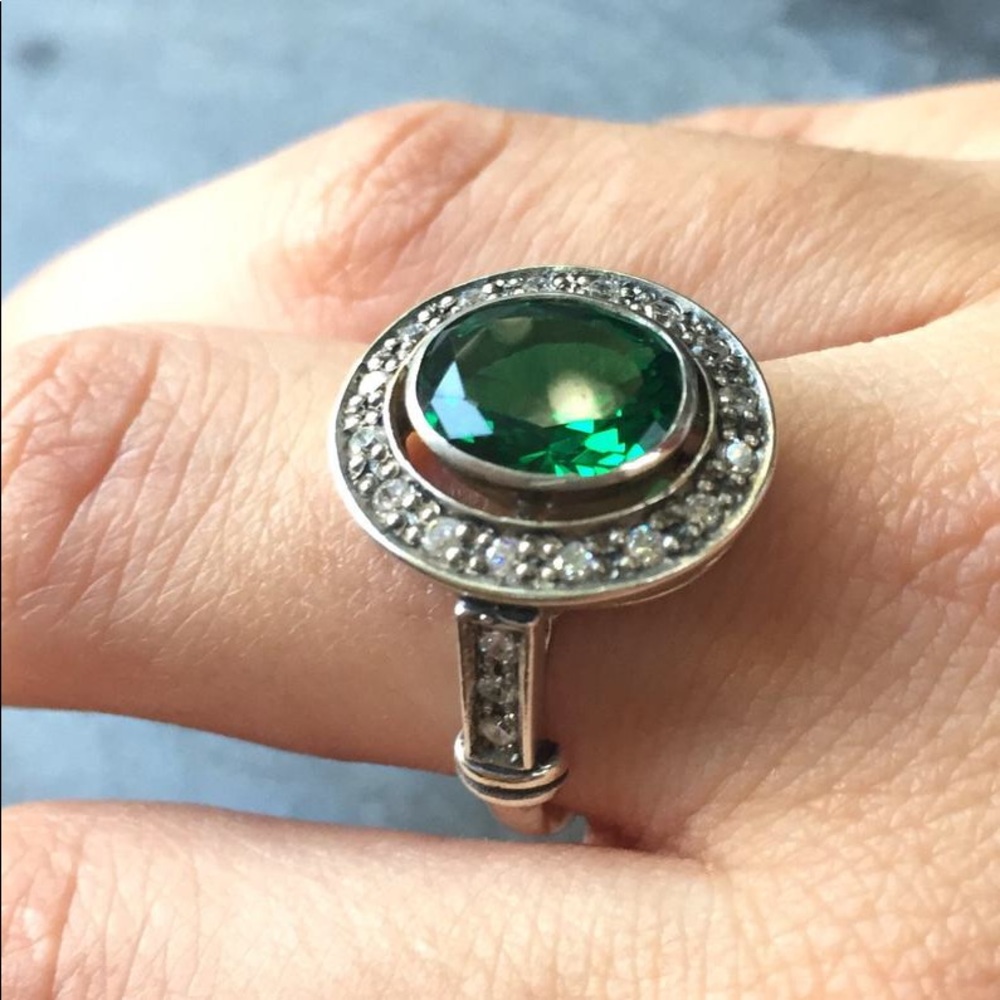 Vintage style emerald ring size 4.5